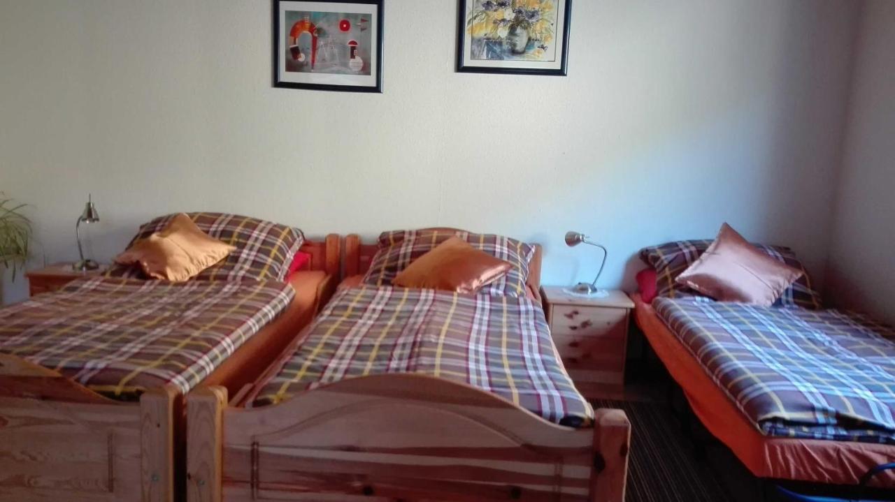 Haus Am Bach Apartment ไฟรบวร์กอิมไบรส์เกา ภายนอก รูปภาพ